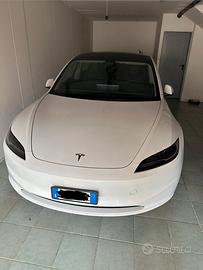 Tesla Model 3 RWD Premium