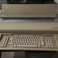 Macchina da scrivere Olivetti ET 2400