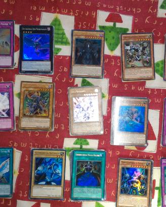 yugioh lotto con Ultimate di circa 120 carte