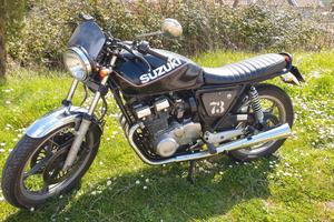 Suzuki GSX 400 f - 1983