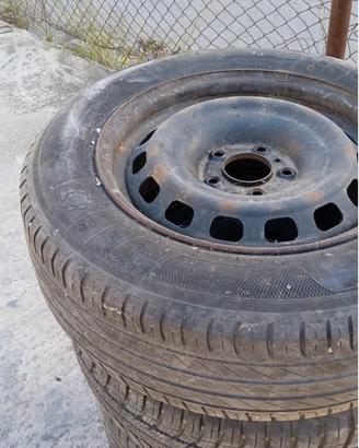 Ruote in ferro  raggio 15 Peugeot 308 anno 2015