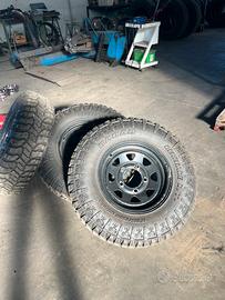 Gomme e cerchi Defender