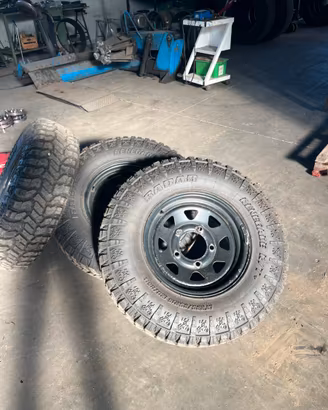 Gomme e cerchi Defender