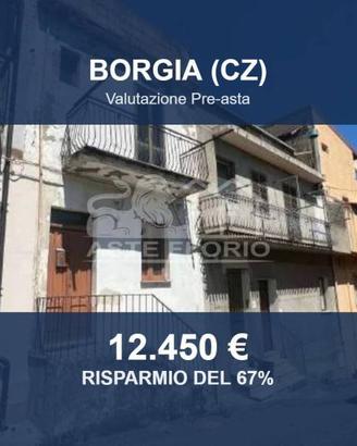 Immobile in asta di 117 m² con più di 5 locali a B