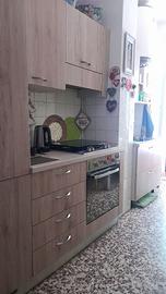 Arredo cucina completa di elettrodomestici