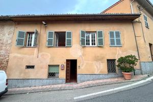 CASA SEMINDIPENDENTE A GRANA