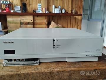 Videoregistratore S-VHS Panasonic AG-4700