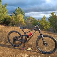 MTB SLASH 8