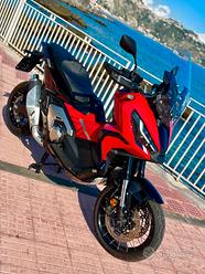 Honda X-ADV 750 usata in vendita in Sicilia