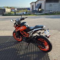Ktm duke 390