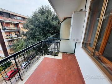Appartamento due camere e balcone