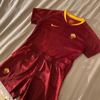 Completino nike roma