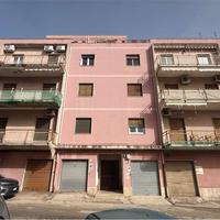 Luminoso appartamento in posizione strategica Via