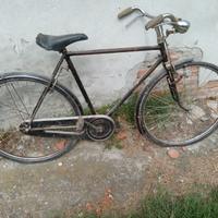 Biciclette varie da semplice restauro