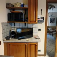 Cucina in legno buono stato
