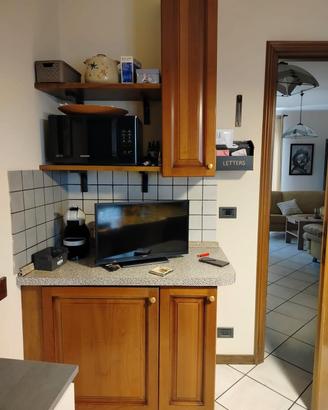 Cucina in legno buono stato
