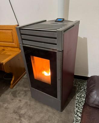 Stufa a pellet Anselmo Cola revizionata 7 kw