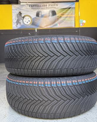 2 Gomme Michelin 215/60R16 4 Stagioni 75% Residui