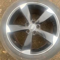 4 cerchi con gomme audi