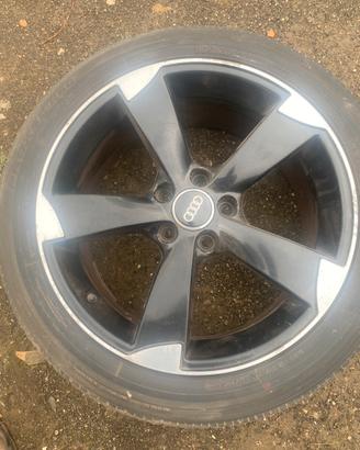 4 cerchi con gomme audi
