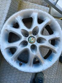 Cerchi in lega Alfa Romeo 147