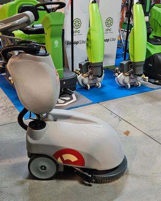 Lavapavimenti lavasciuga Comac Vispa