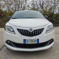Lancia Ypsilon 1.0 FireFly 5 porte S&S Hybrid Silv