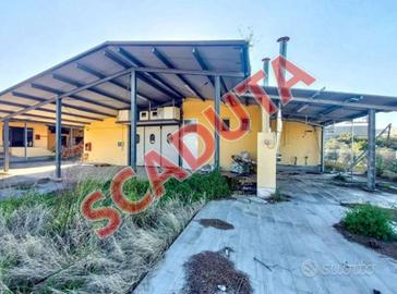 Immobile in asta di 1020 m² con più di 5 locali a 