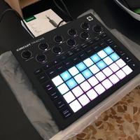 Novation Circuit Tracks + Case + 17 Sound Pack