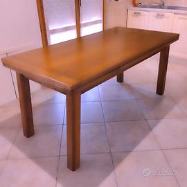 Tavolo Ciamaglia in legno massello Rovere