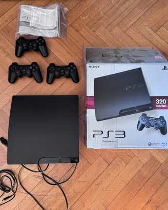 PS3 Slim come nuova + 3 joystick originali