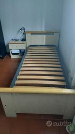 Camera da letto in Legno di colore bianco