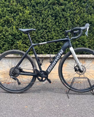 BICI GRAVEL BIANCHI E-BIKE