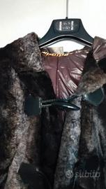 Giacca TOY G ecopelliccia con cappuccio