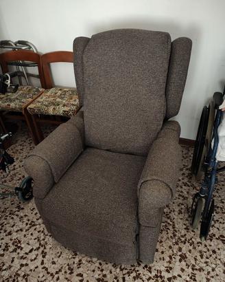Poltrona relax nuvola egoista  C4 divani 2 motori