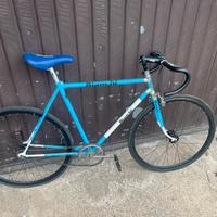 Bici scatto fisso bianchi