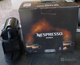 Macchina da caffè NESPRESSO