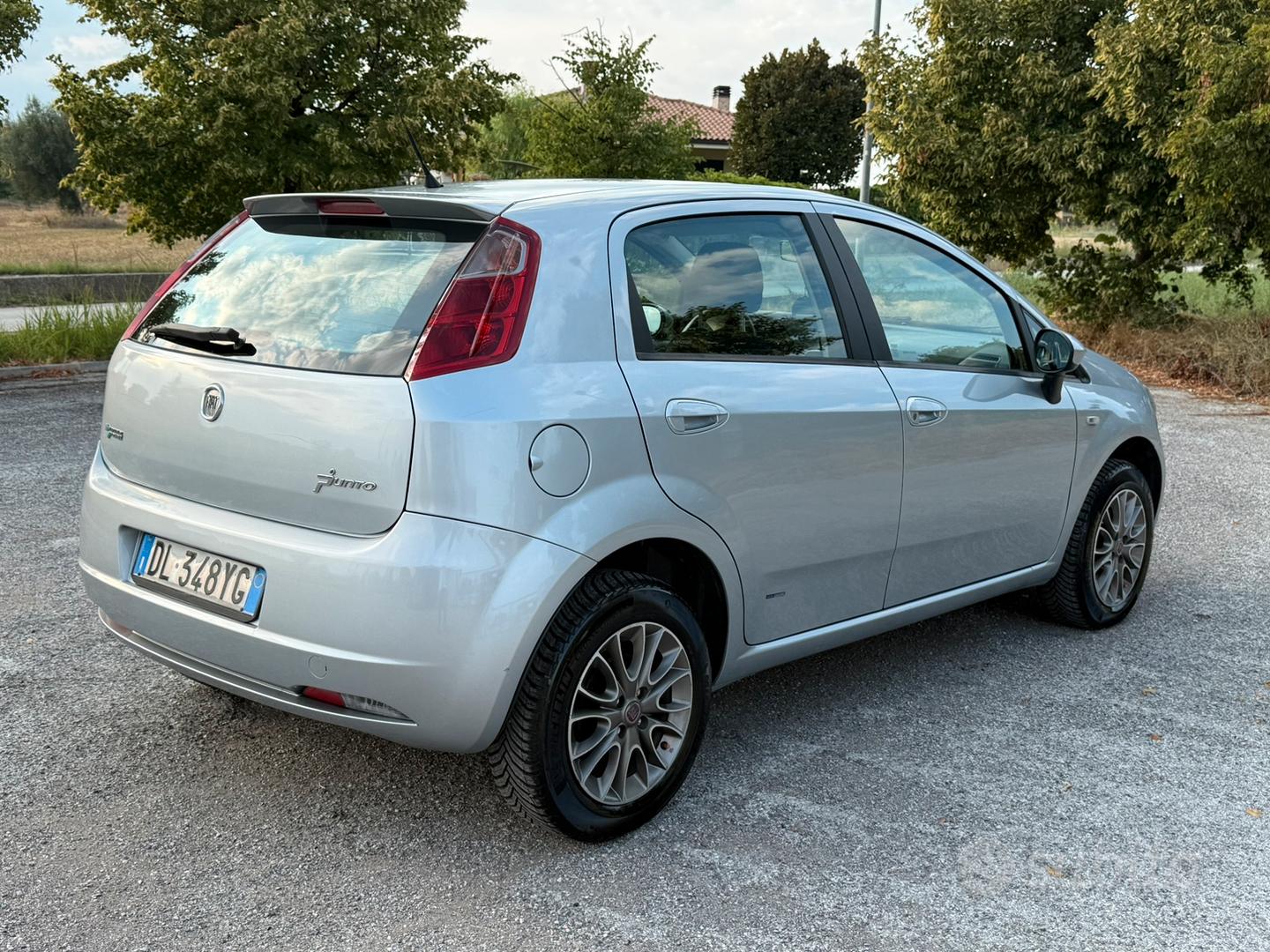 Fiat Punto 2008 photo 2