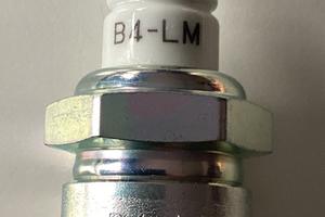 Candela di accensione ngk B4-LM 3420