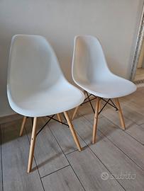 coppia di sedie bianche buone 