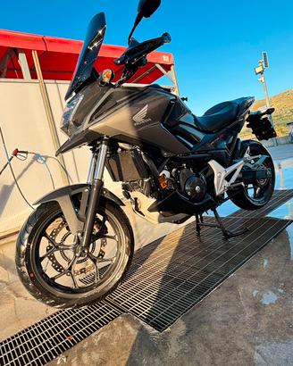 Honda  nc750 dct