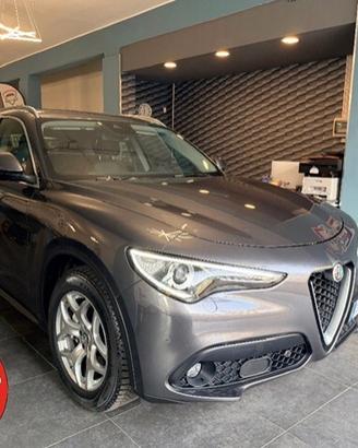 Alfa Romeo Stelvio 2.2 Turbodiesel 160 CV AT8 RWD 