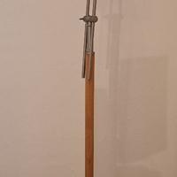 Lampada da terra - posizione e luce regolabili