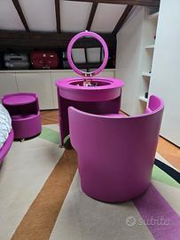 Toilette trucco rotonda richiudibile con specchio