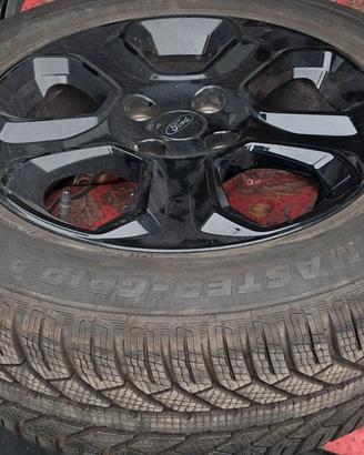 4 cerchi in lega, comprese gomme da neve.