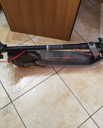 Monopattino elettrico Segway Ninebot E3 Garanzia