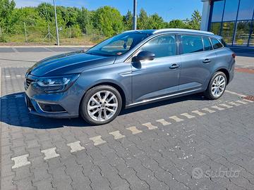 RENAULT MEGANE SPORTER