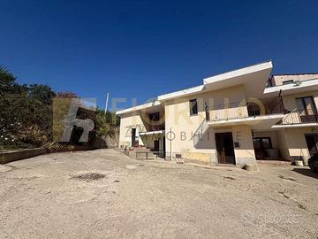 Soluzione semi indipendente con giardino