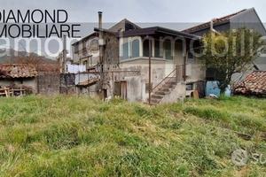 Casa singola 140 mq con terreno a linguaglossa