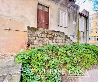 Casa in via Toscana con volumetria realizzabile